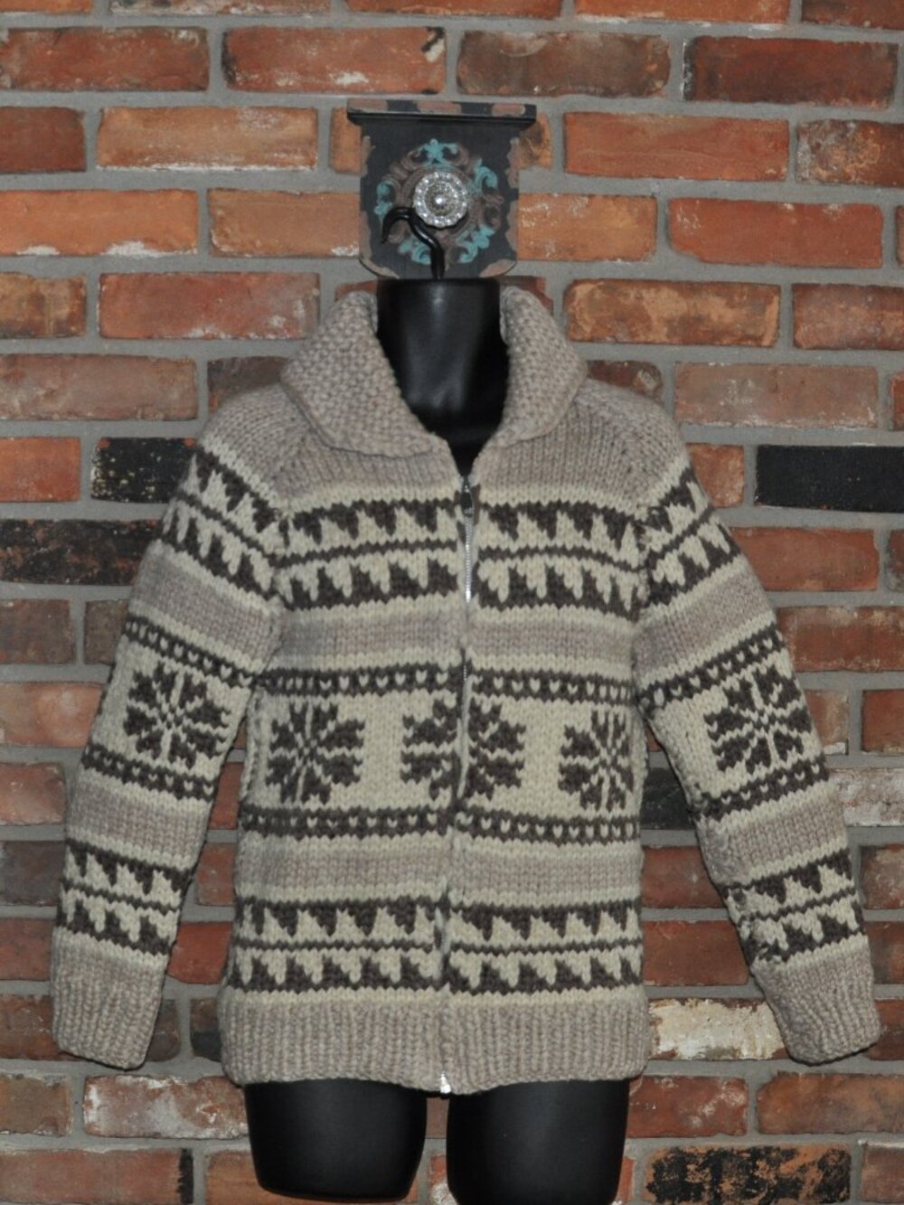 COWICHAN Wool HAND KNIT Snowflake Zip-up Sweater Brown & Ivory unisex Jacket S-M